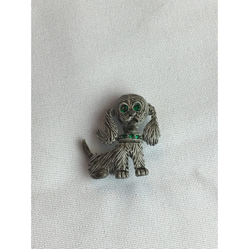 Vintage signed Gerry's gray enamel dog emerald green rhinestone brooch pin